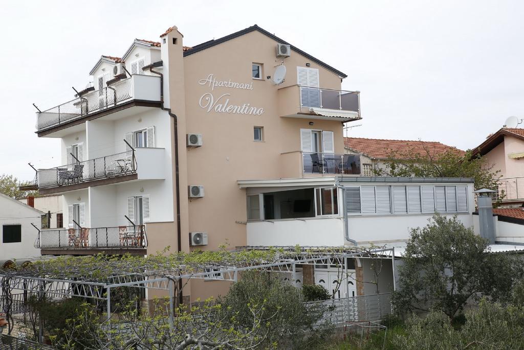 Apartments Valentino ヴォディツェ エクステリア 写真